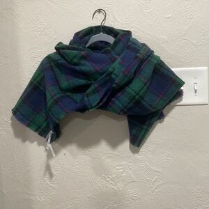 Old Navy Green and Blue Plaid Blanket Scarf NWT